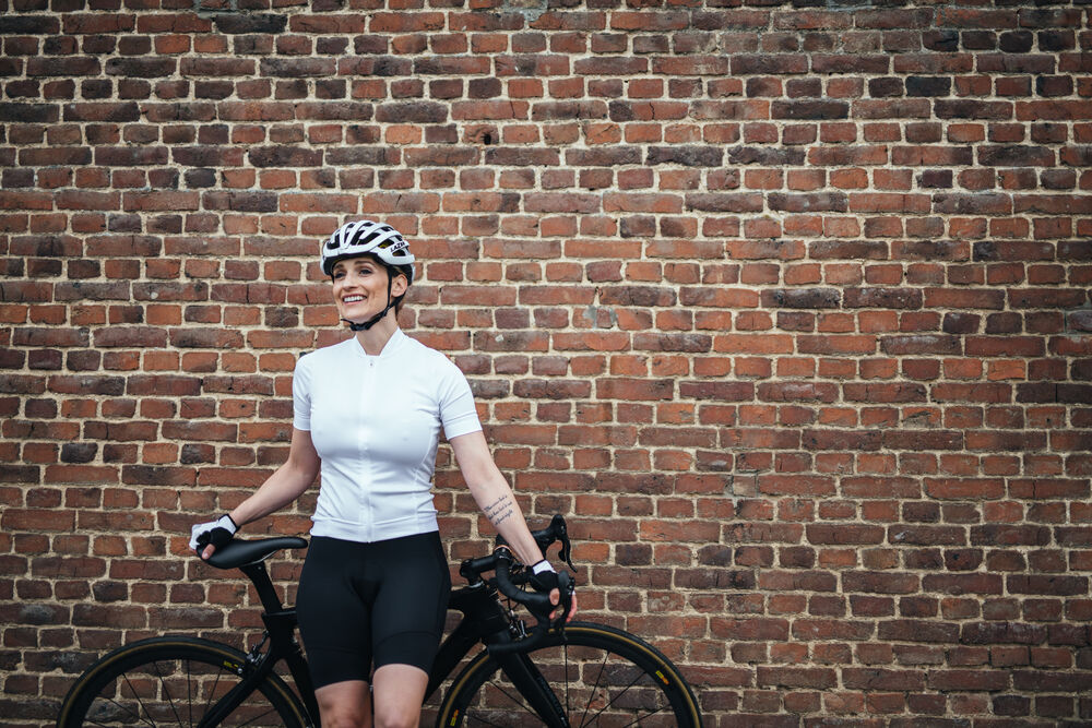 Craft CORE Essence Bib Shorts W - Black AW25 [999000] / XS