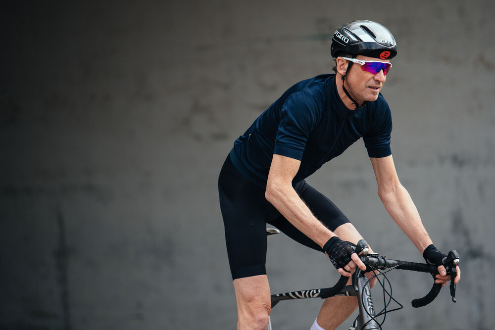 Craft CORE Essence Bib Shorts M - Black AW25 [999000] / XS