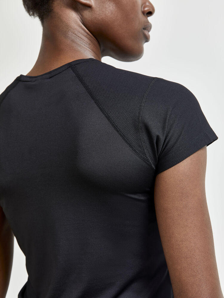 Craft ADV Essence SS Slim Tee W - Black AW25 [999000] / XS