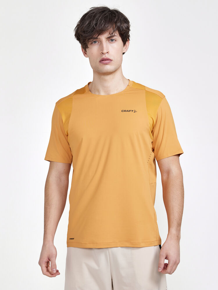 ADV HiT SS Tee M från Craft i Desert