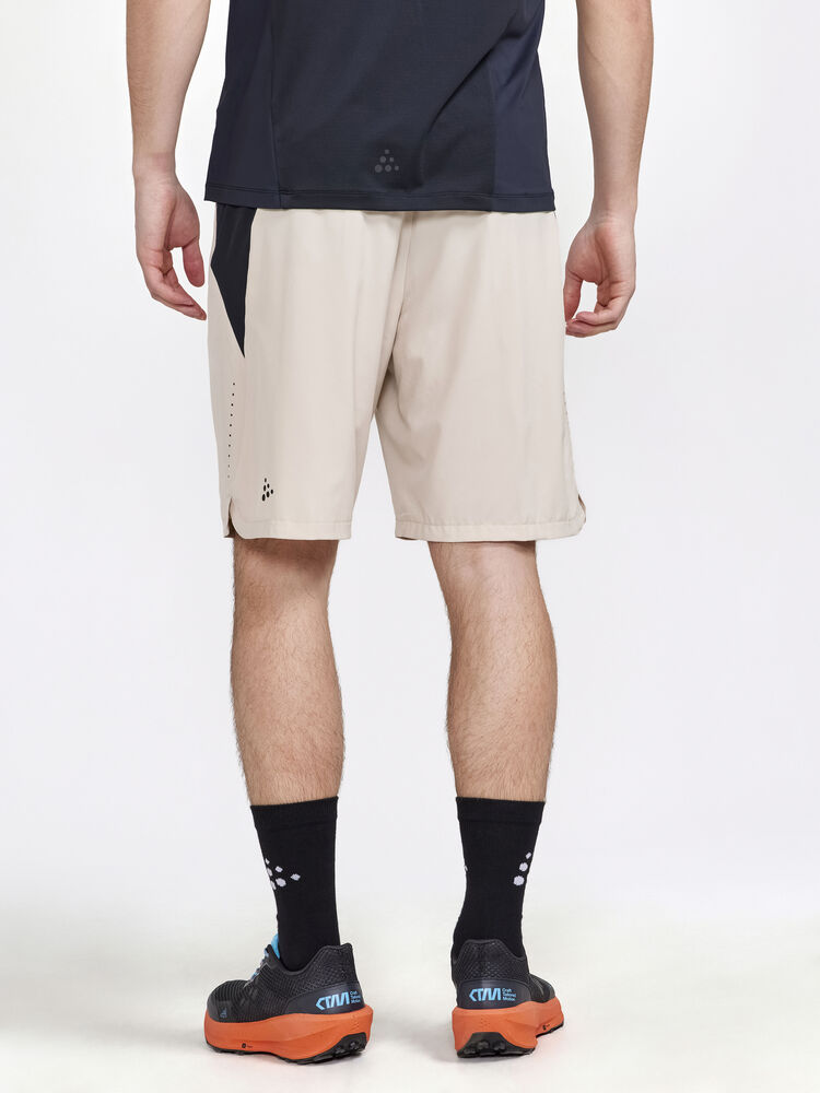 Craft ADV HiT Shorts M - Ecru-Black (retail) [211999] / XS