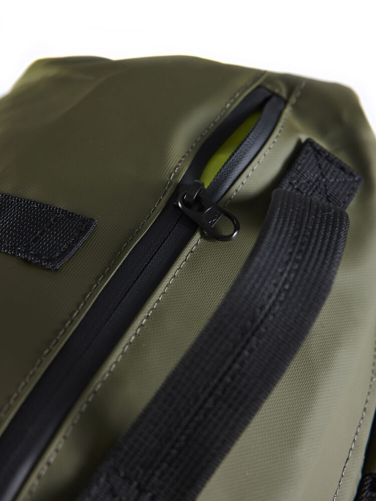 Craft ADV Entity Travel Backpack 25 L - Chestnut (retail) [580000] / OS