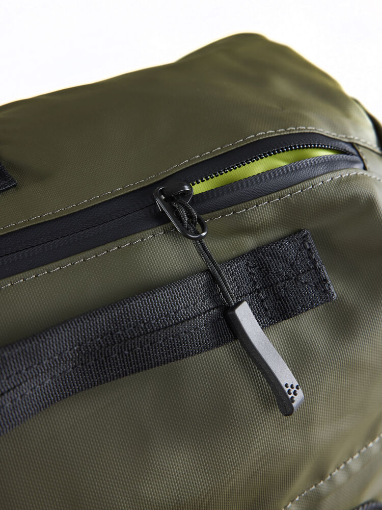 Craft ADV Entity Travel Backpack 35 L - Chestnut (retail) [580000] / OS