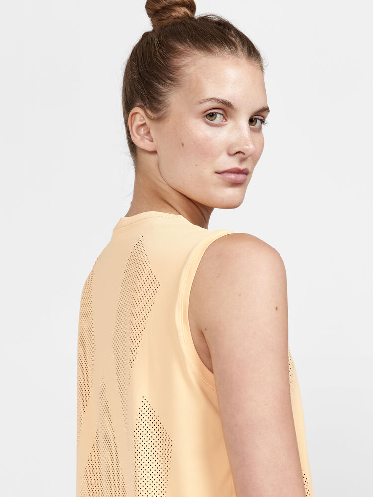 Craft ADV Tone Perforated Tank Top W - Mamey [585000] / XS
