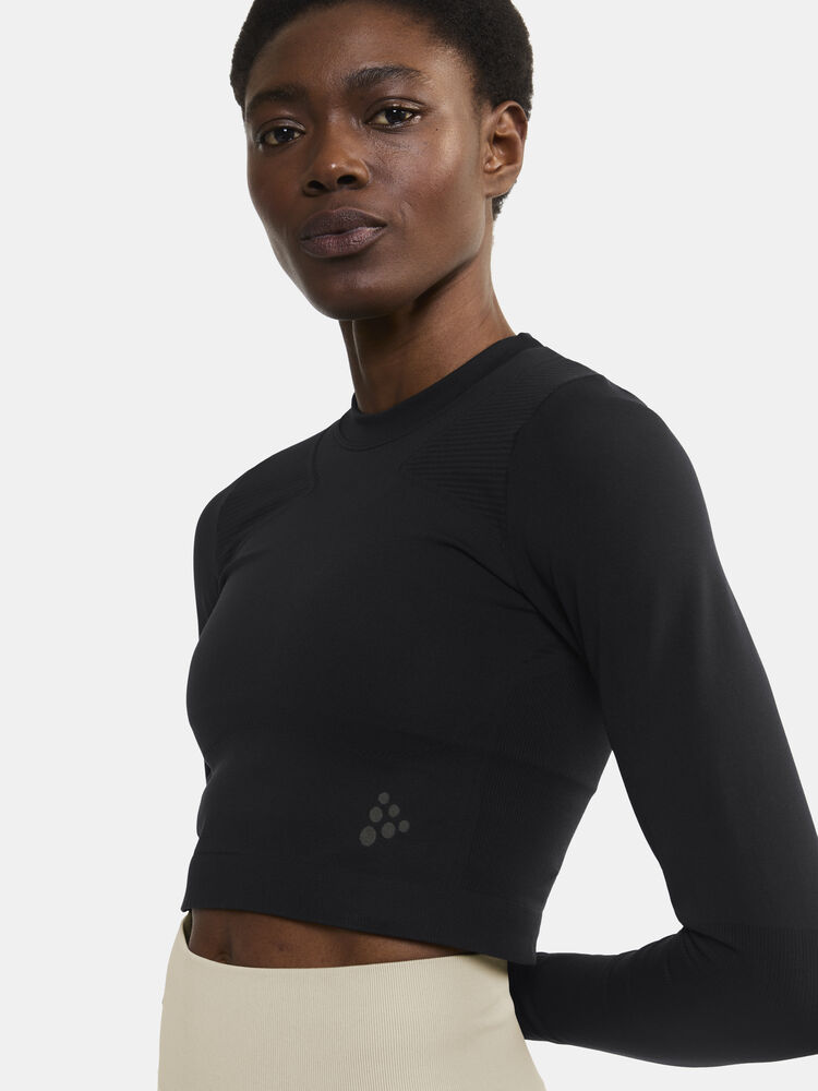 Craft ADV Tone Seamless Cropped Ls Top W - Black AW25 [999000] / XS