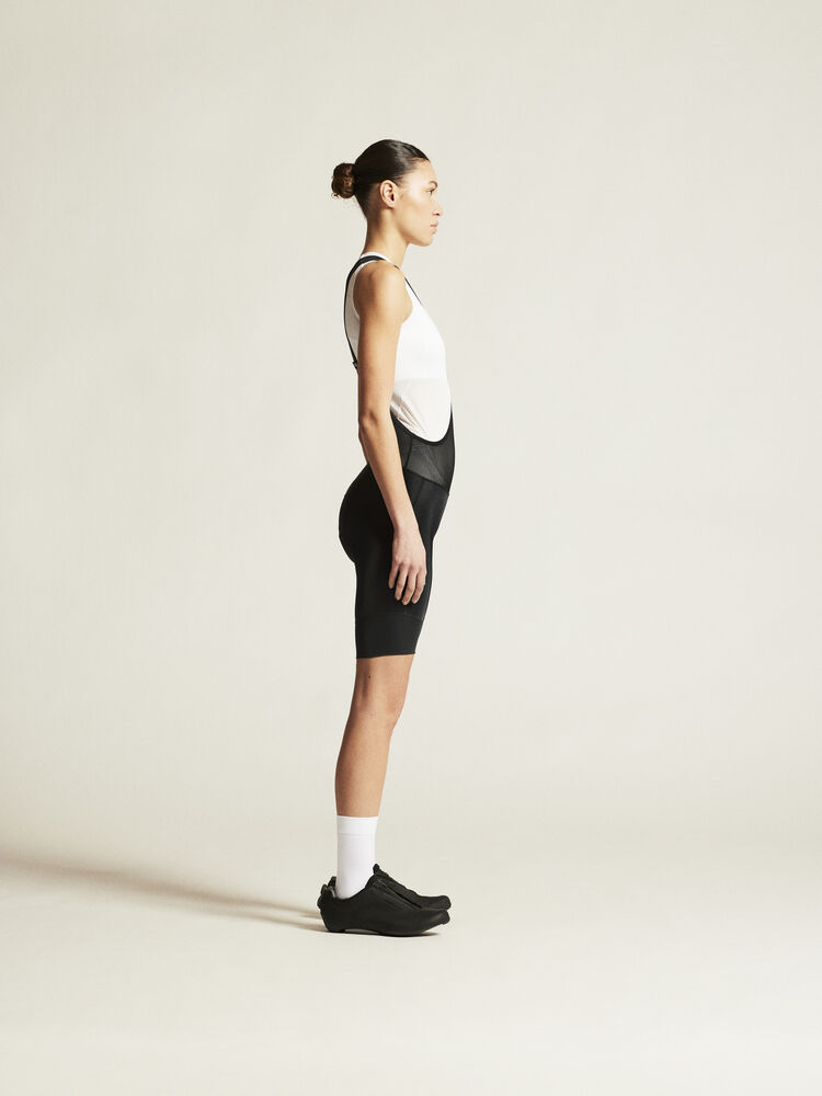 Craft CORE Essence Bib Shorts W - Black AW25 [999000] / XS