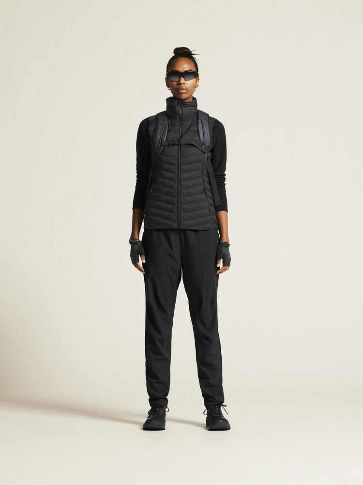 Craft ADV Explore Light Down Vest W - Black AW25 [999000] / XS