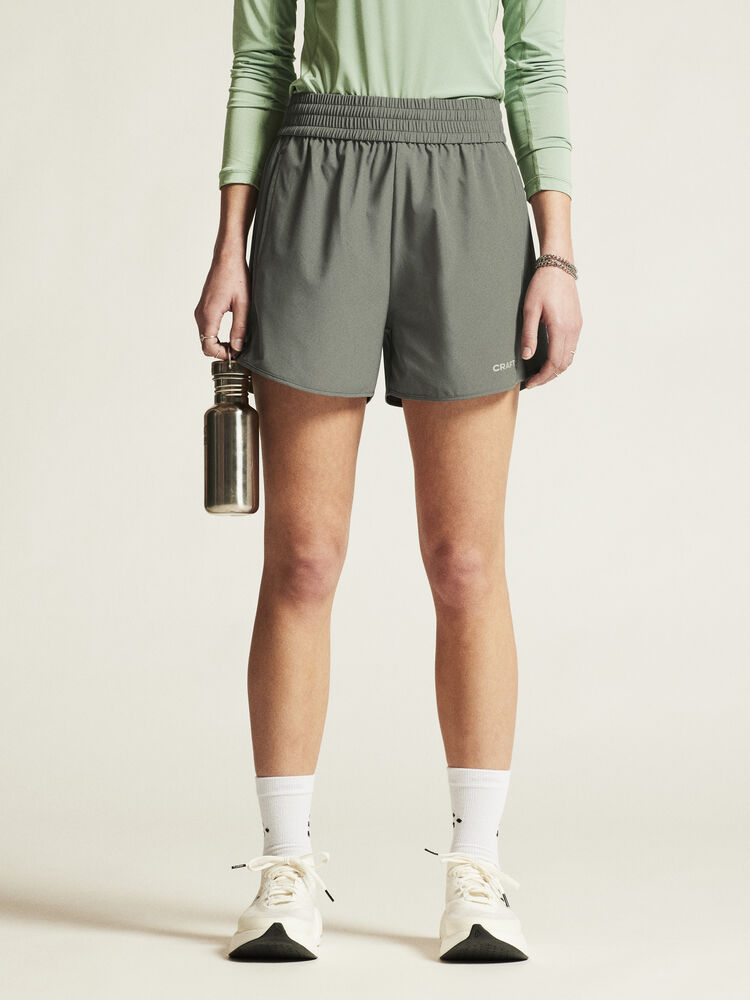 Craft CORE Essence Shorts W - Leaf [647000] / XS