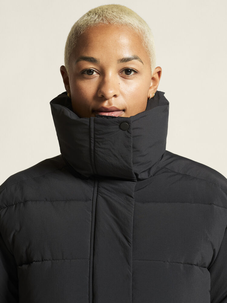 Craft Urban Long Padded Coat W - Black AW25 [999000] / XS