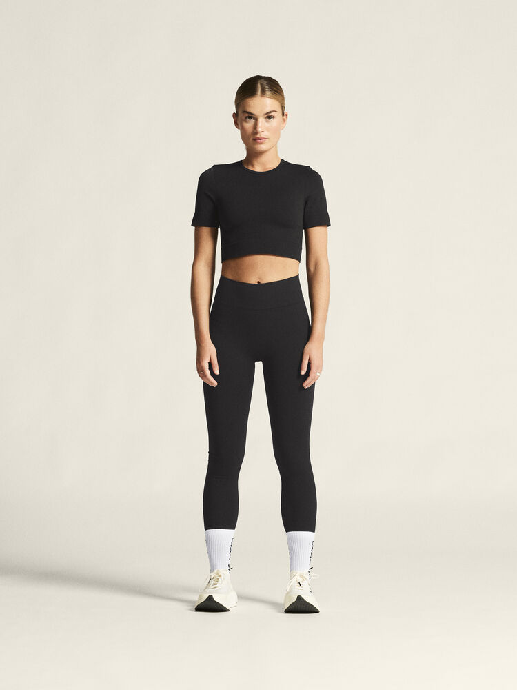 Craft Collective Seamless Cropped SS Top W - Black AW25 [999000] / L/XL