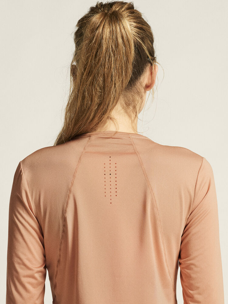 Craft ADV Essence Ls Tee 2 W - Light Syrup (retail) [245000] / XS