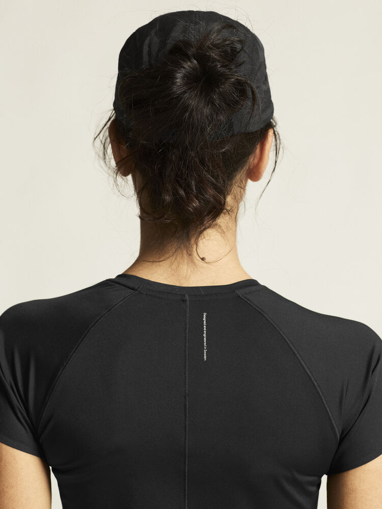 Craft Hypervent Cropped Tee W - Black [9990] / XS