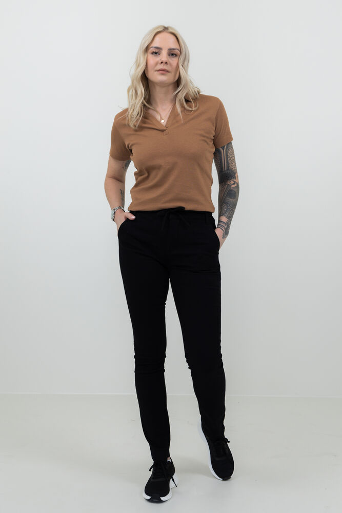 Freehold  Woman från James Harvest